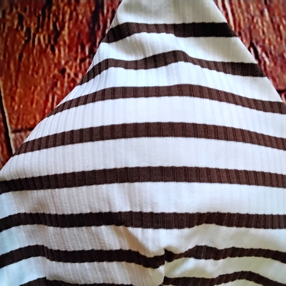 NEW! 🌱Vitamin A Bikini Top nwot - Picture 3 of 8